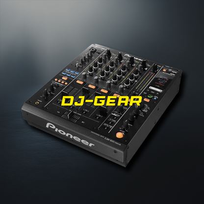 Volledige DJ-set met professionele Pioneer DJ-apparatuur klaar voor gebruik